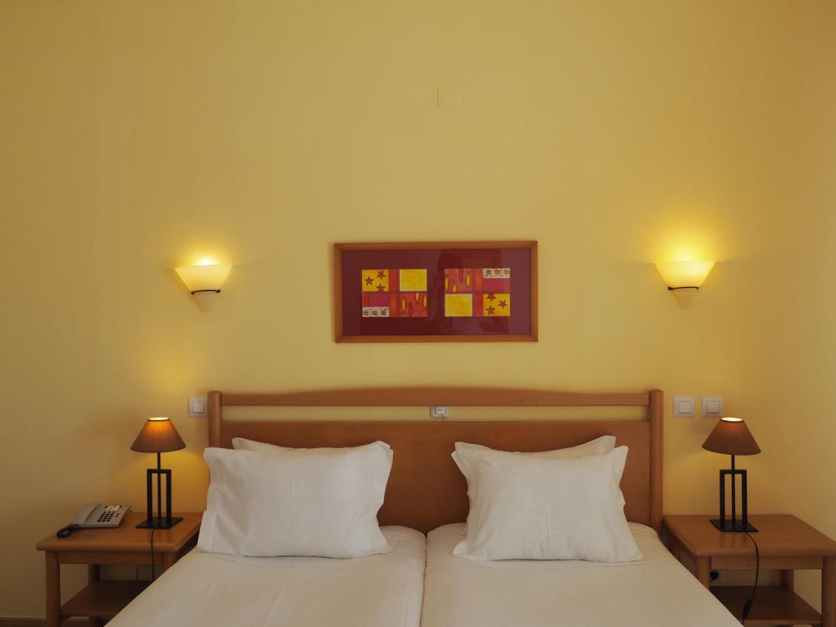 Club House Cvl Hotel Praia Da Luz Luaran gambar