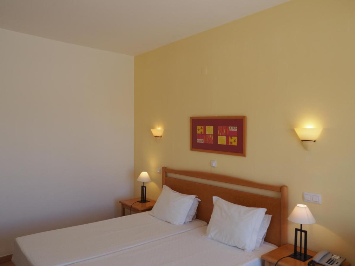 Club House Cvl Hotel Praia Da Luz Luaran gambar