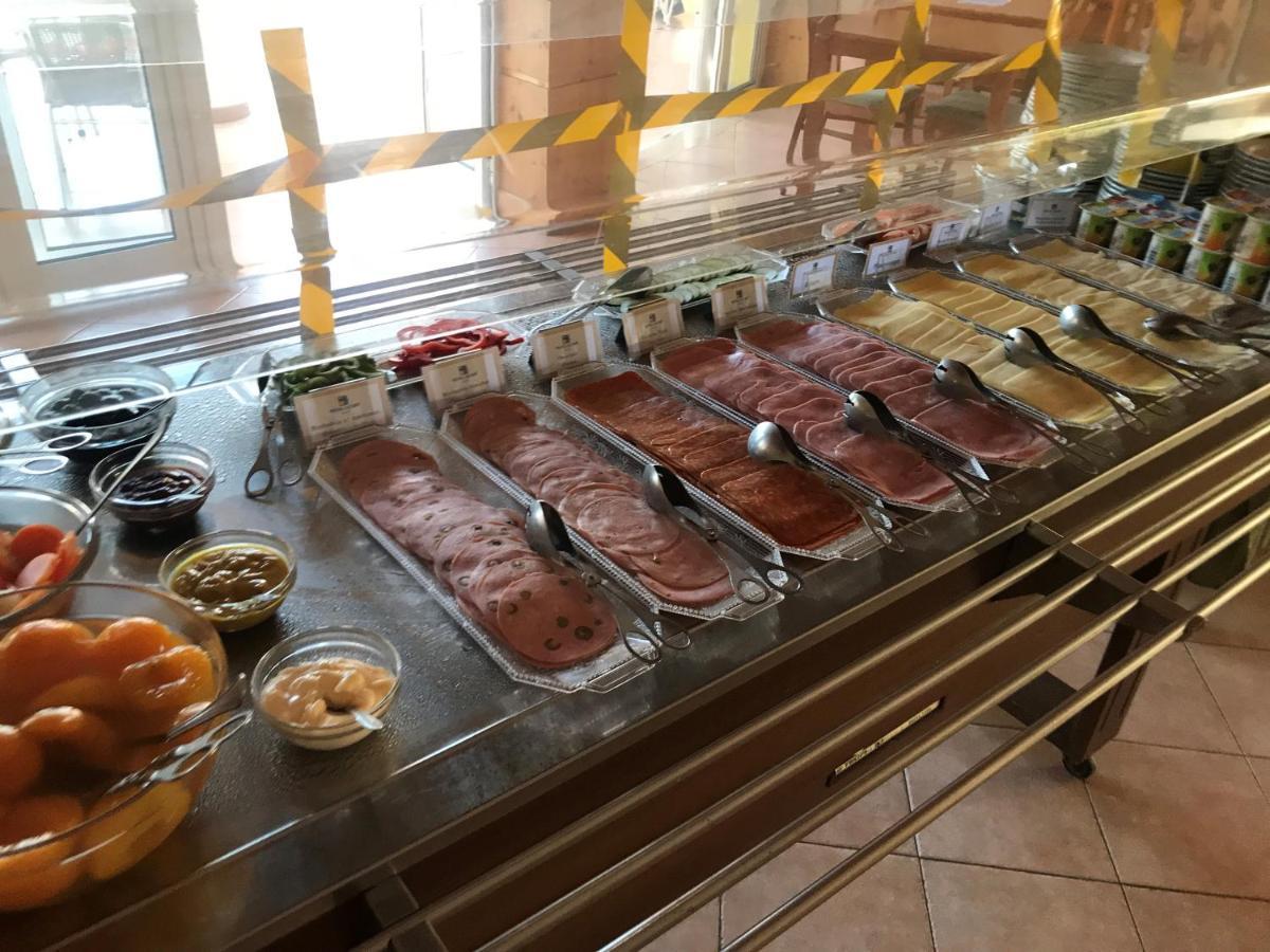Club House Cvl Hotel Praia Da Luz Luaran gambar