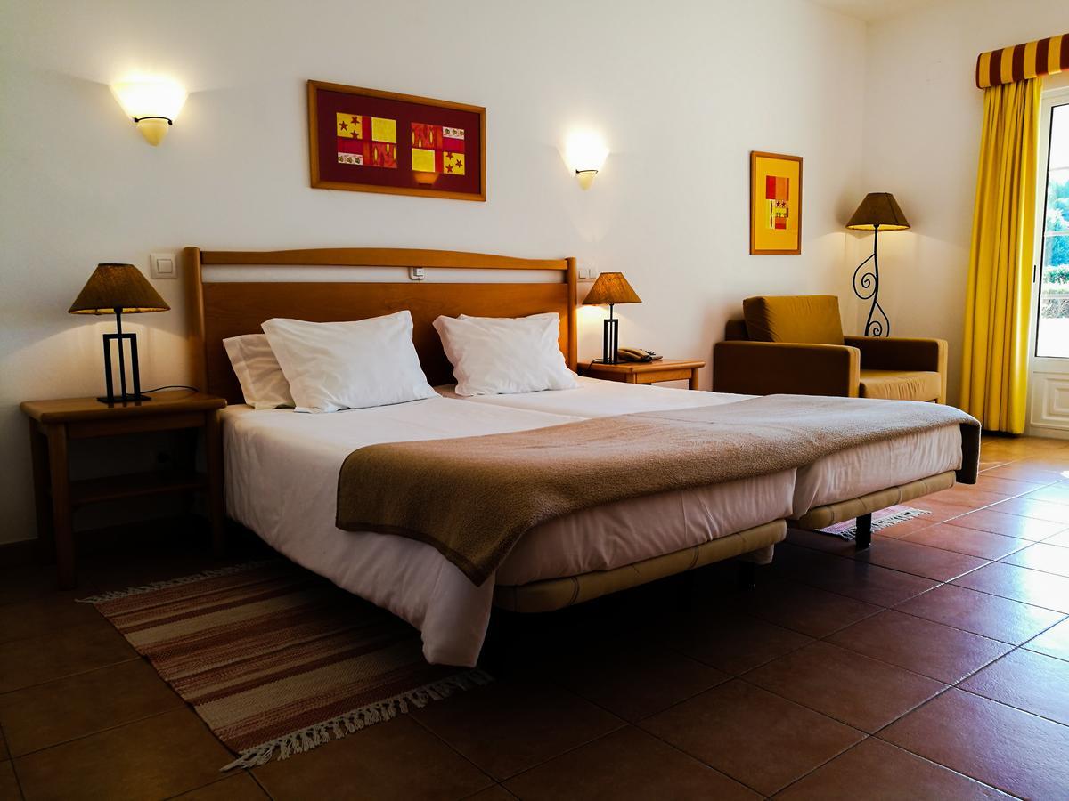 Club House Cvl Hotel Praia Da Luz Luaran gambar
