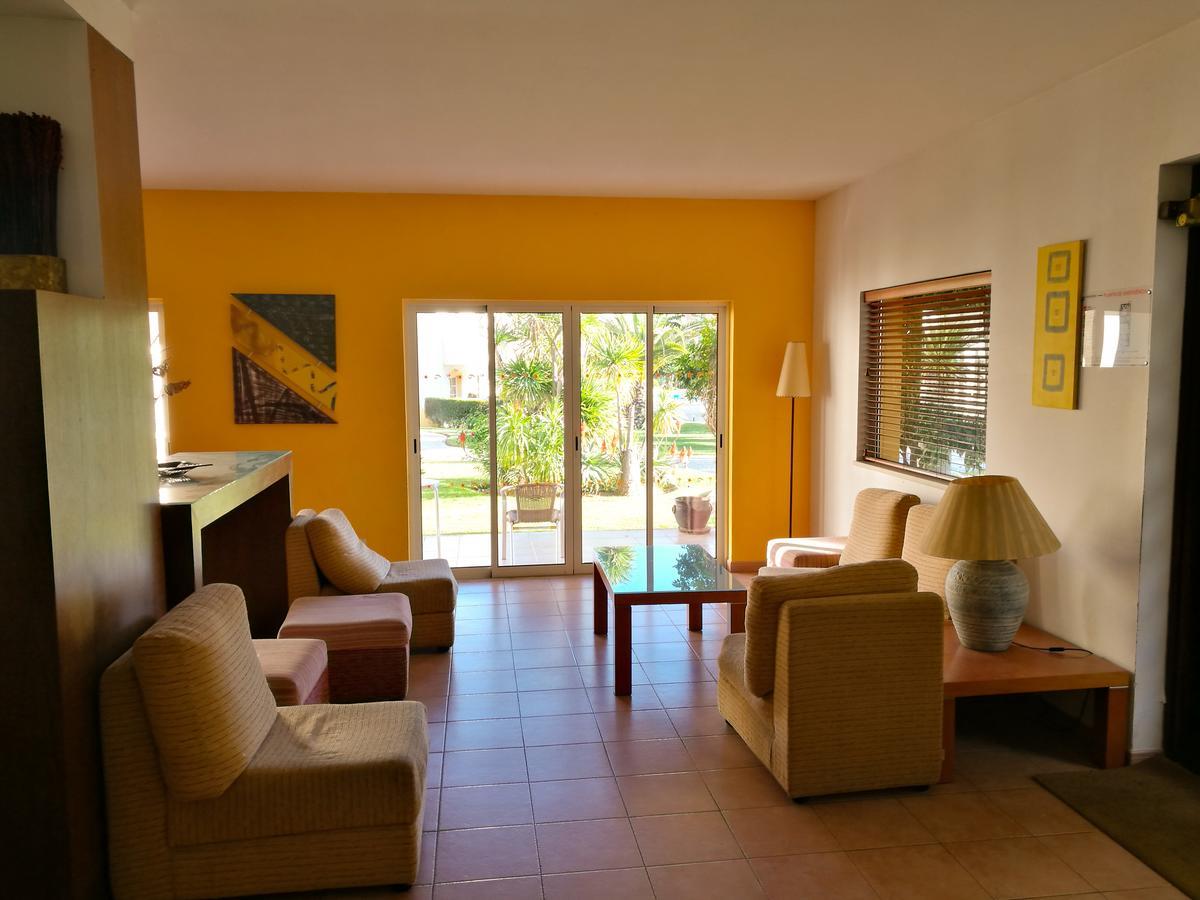 Club House Cvl Hotel Praia Da Luz Luaran gambar