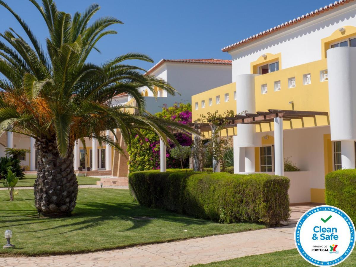 Club House Cvl Hotel Praia Da Luz Luaran gambar