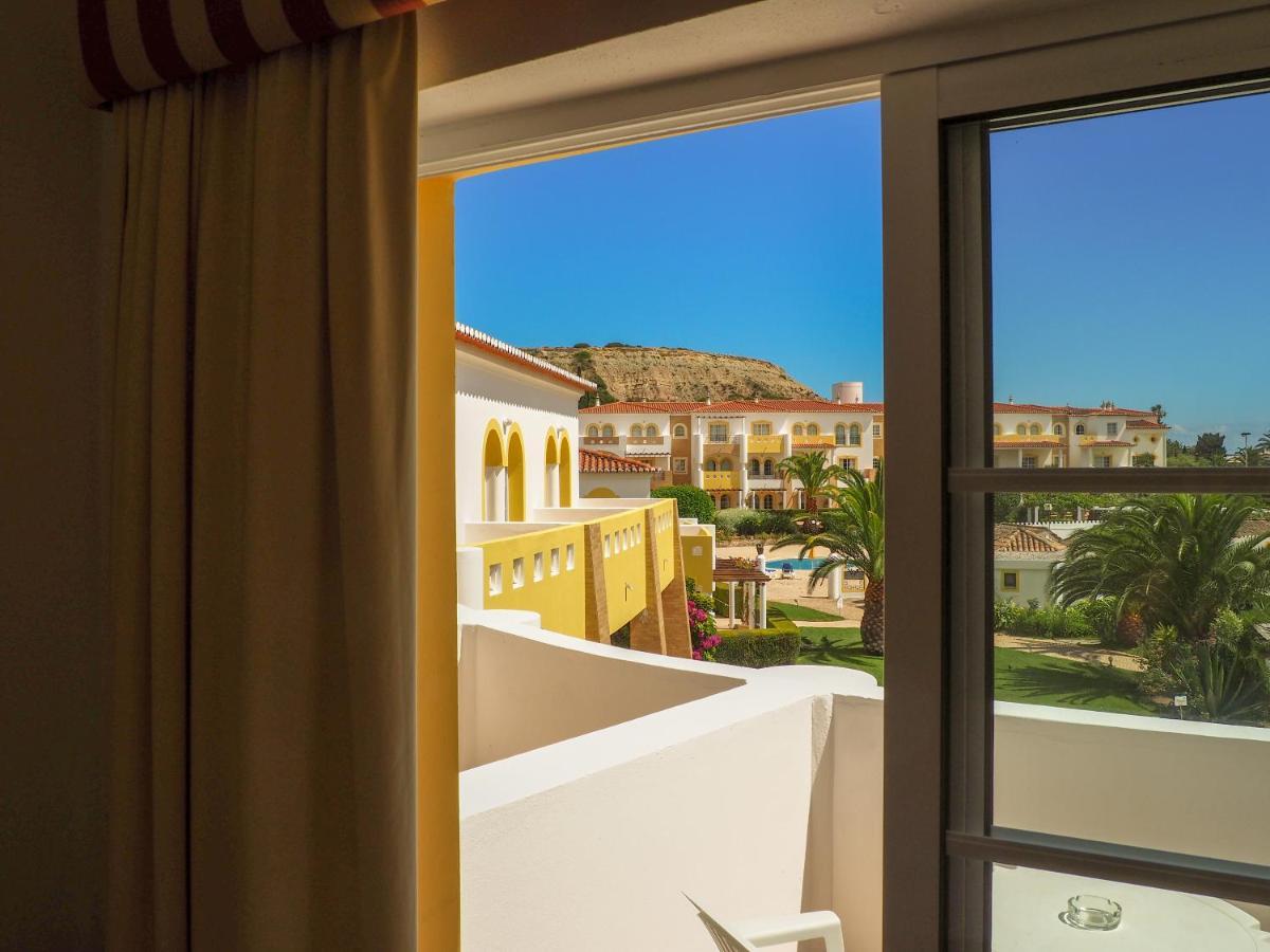 Club House Cvl Hotel Praia Da Luz Luaran gambar